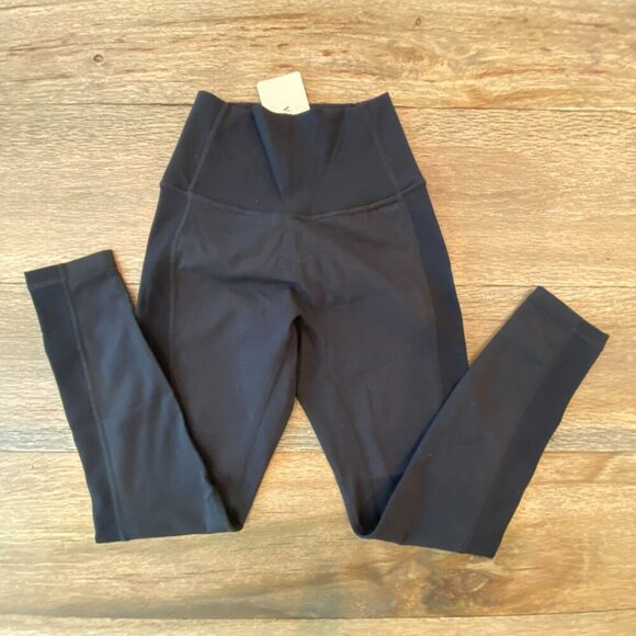 NWT P’tula x HB High Waisted Ribbed Detail Black Seamless Leggings Size XS 🖤 - Picture 4 of 13